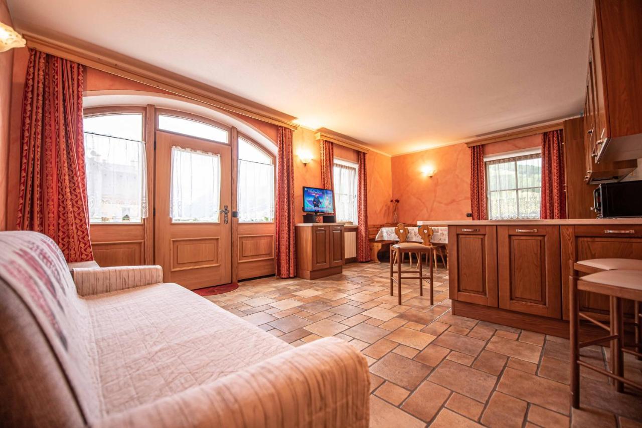 Family House Amalia Myholidaylivigno Exterior foto