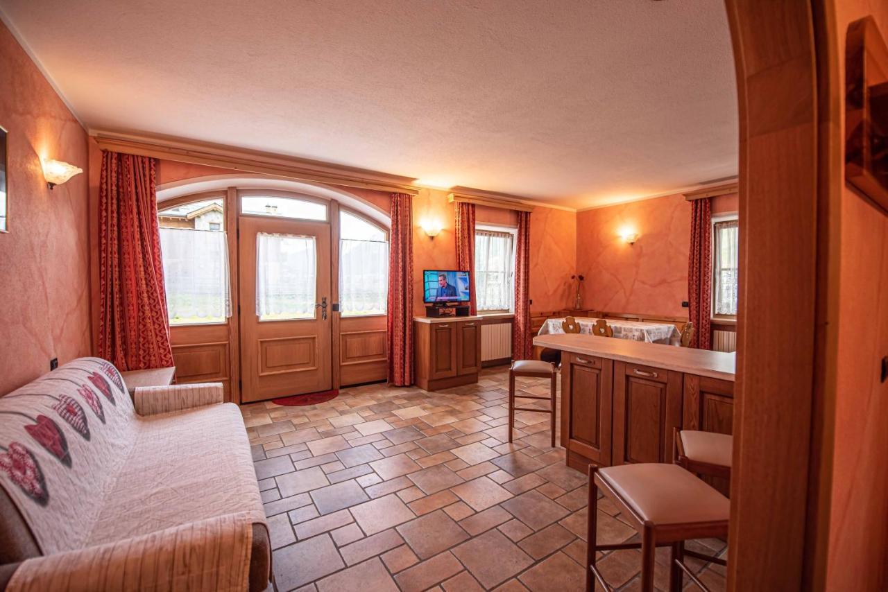 Family House Amalia Myholidaylivigno Exterior foto